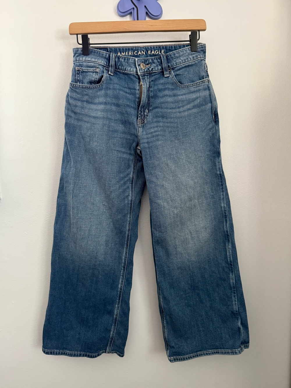 American Eagle 0 Short Super High Rise Baggy Wide Leg Jeans Medium Wash